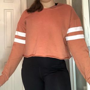 long sleeve cropped sweatshirt